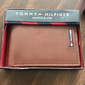Tommy Hilfiger Wallet